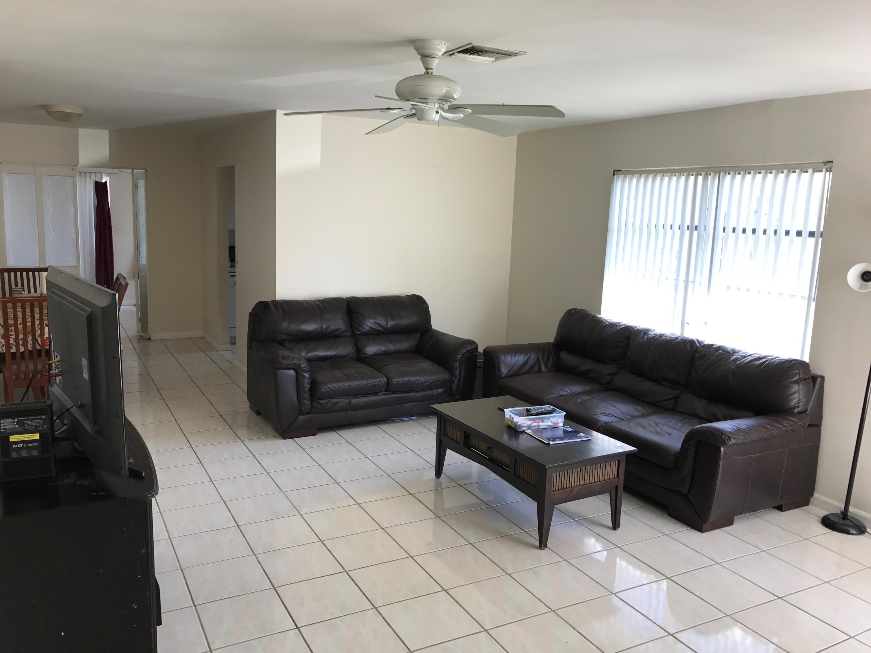 541 Northwest 53rd Street Boca Raton, FL 33487 - Photo 4 of 18 IMG_2401