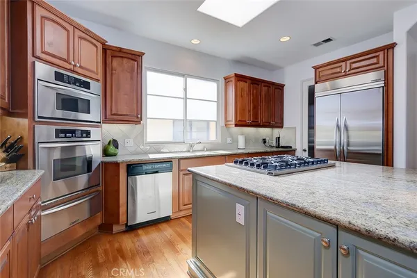 $9,000 | 514 Manhattan Beach Boulevard, Manhattan Beach, CA 90266