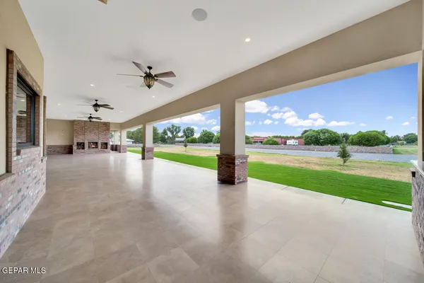 $1,500,000 | 7 Cielo Del Este, Anthony, NM 88021