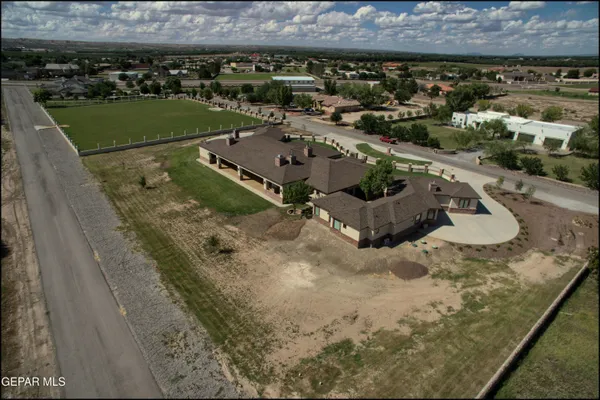 $1,500,000 | 7 Cielo Del Este, Anthony, NM 88021