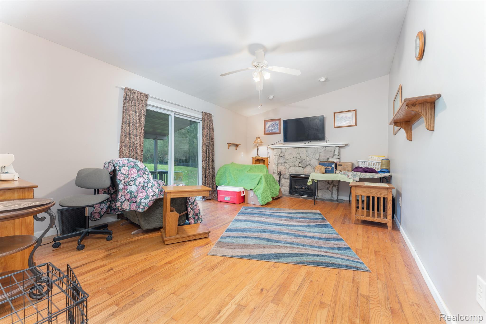 249 South Hughes Road Howell, MI 48843 - Photo 11 of 29 Gallery Image 11