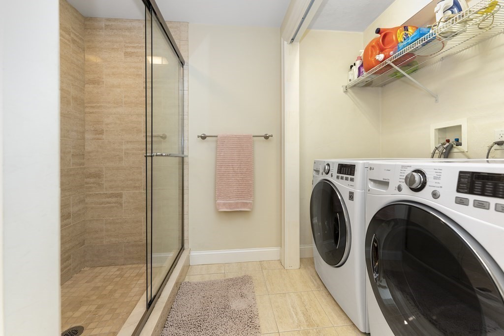 10 Oakley Road, Unit 10 Belmont, MA 02478 - Photo 13 of 26 Gallery Image 13