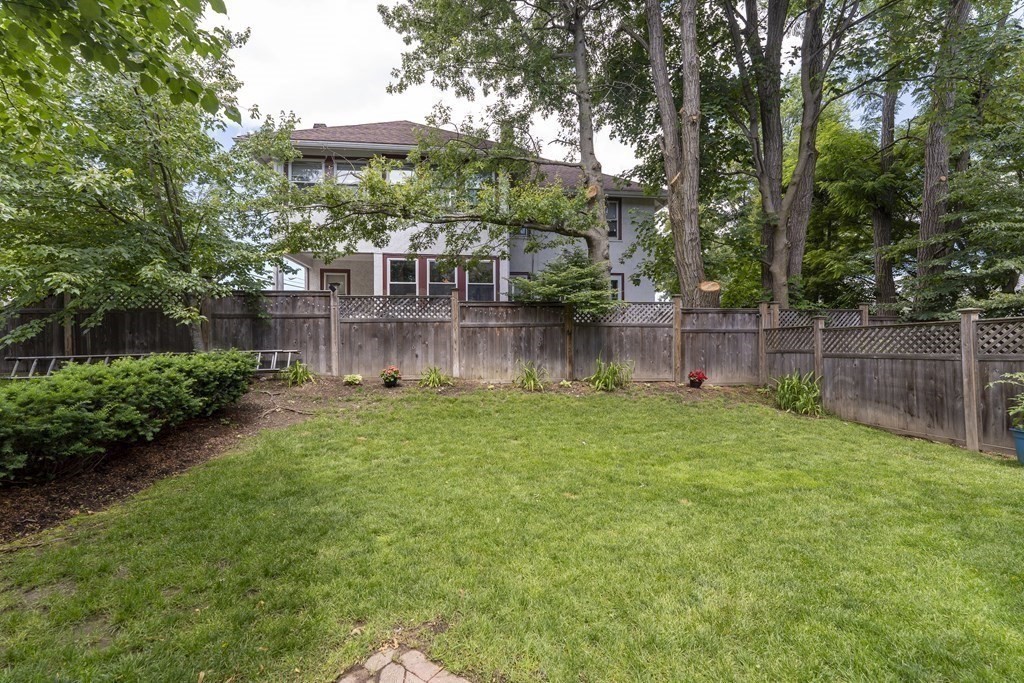 10 Oakley Road, Unit 10 Belmont, MA 02478 - Photo 23 of 26 Gallery Image 23