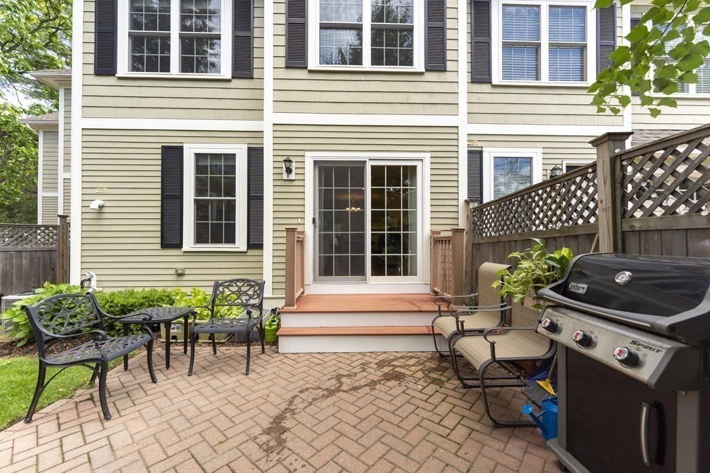 10 Oakley Road, Unit 10 Belmont, MA 02478 - Photo 24 of 26 Gallery Image 24