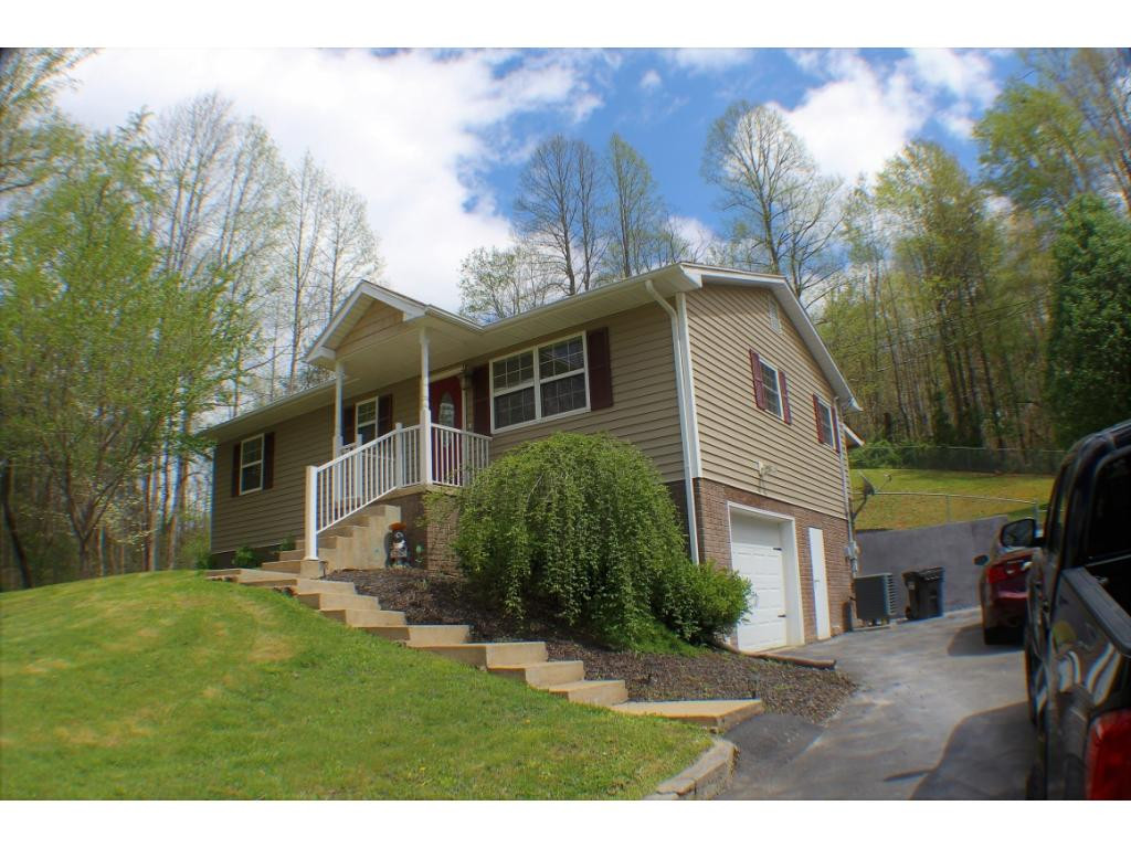 337 Long Hollow Road Elizabethton, TN 37643 - Photo 1 of 36 Photo 1