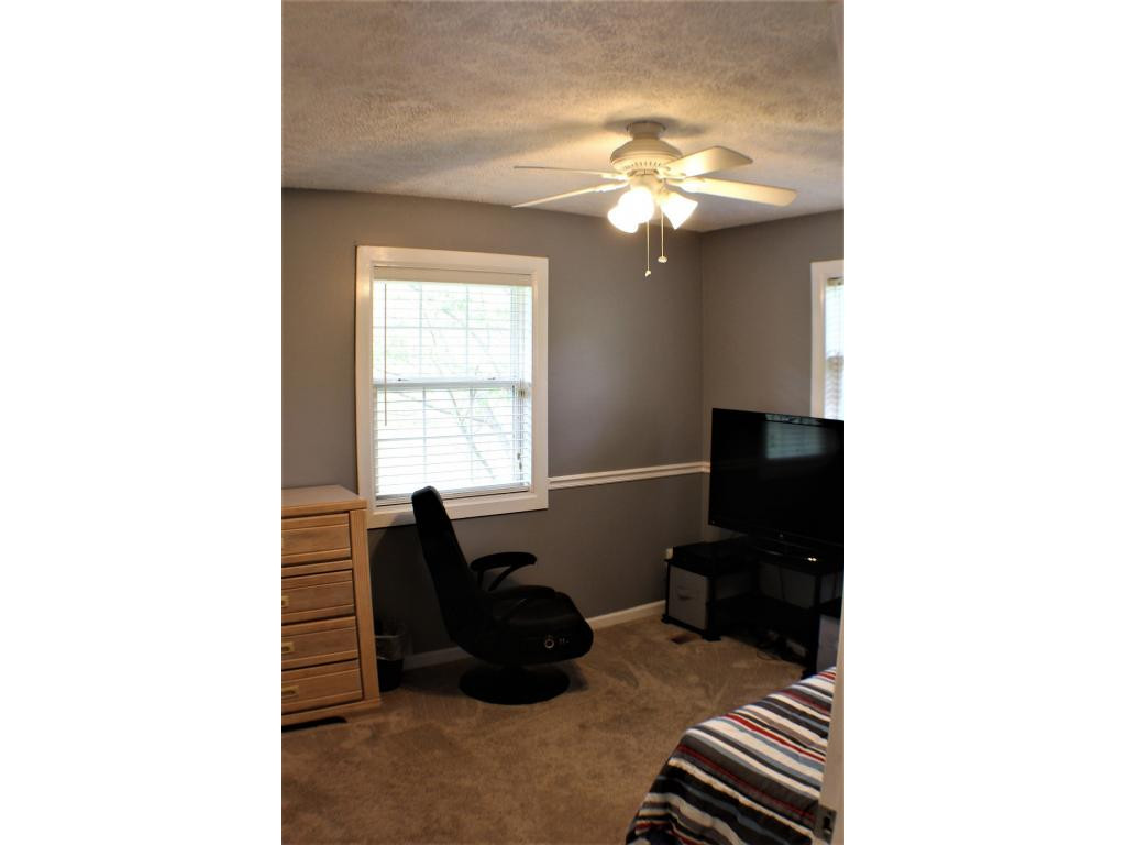 337 Long Hollow Road Elizabethton, TN 37643 - Photo 13 of 36 Photo 13