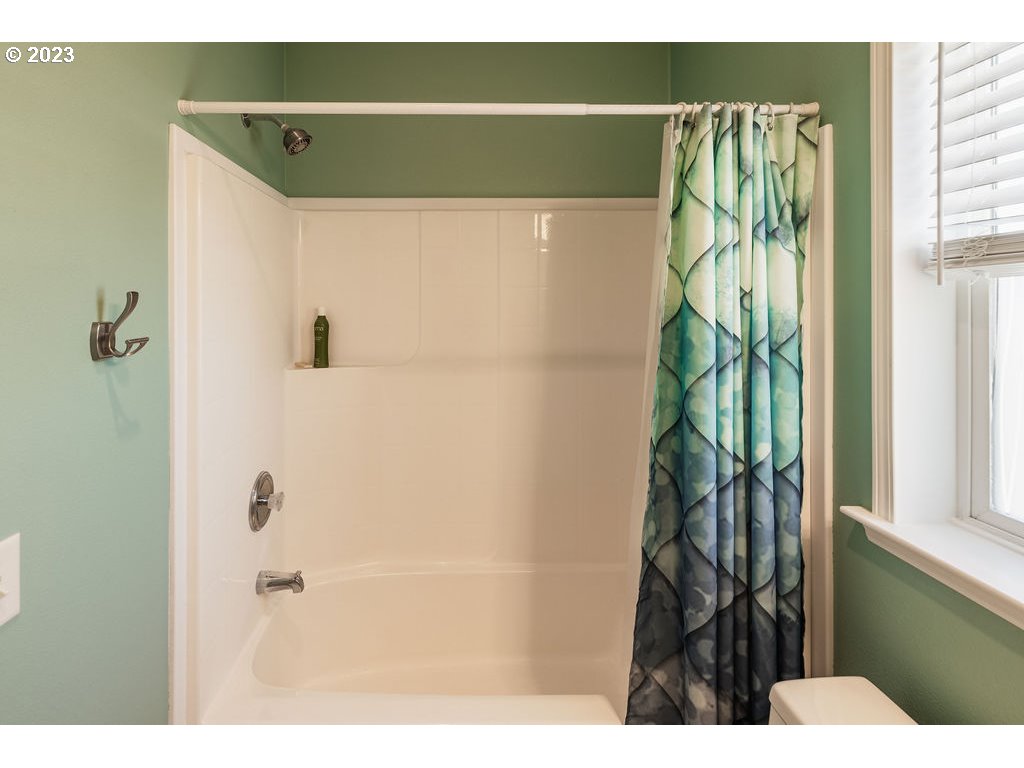 369 Gun Club Road, Unit 16 Woodland, WA 98674 - Photo 29 of 44 a picture of a bathroom