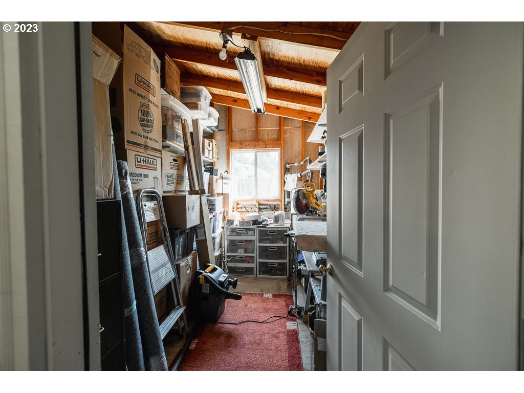 369 Gun Club Road, Unit 16 Woodland, WA 98674 - Photo 33 of 44 a view of entryway and hall
