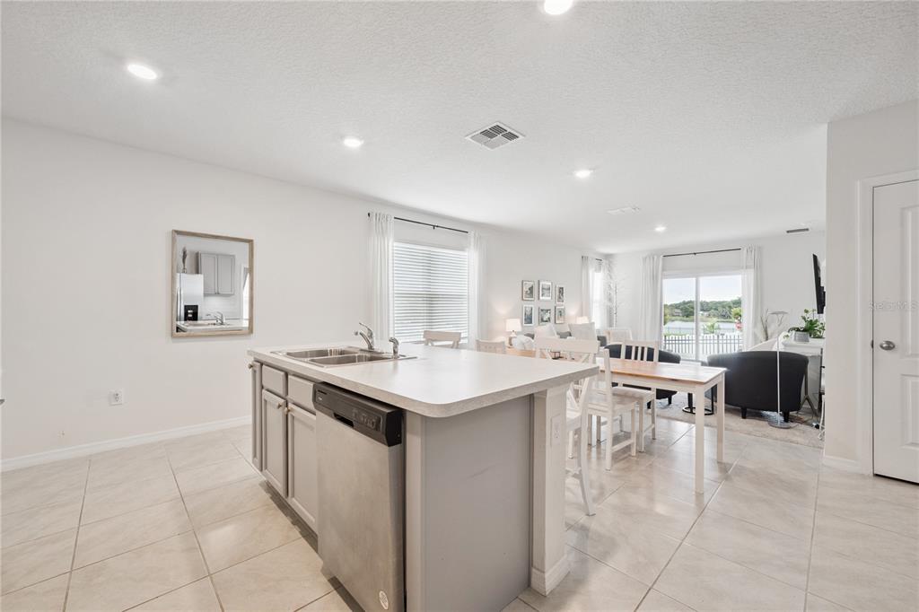2698 Rowan Street Tavares, FL 32778 - Photo 8 of 36