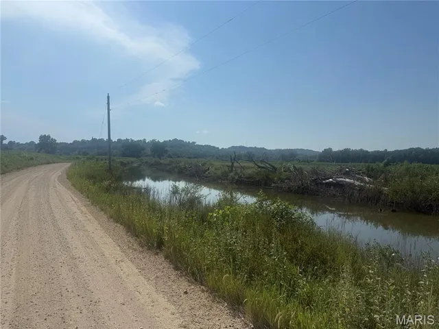 $1 | 209 Pike 209 Clarksville Mo 63336, Clarksville, MO 63336