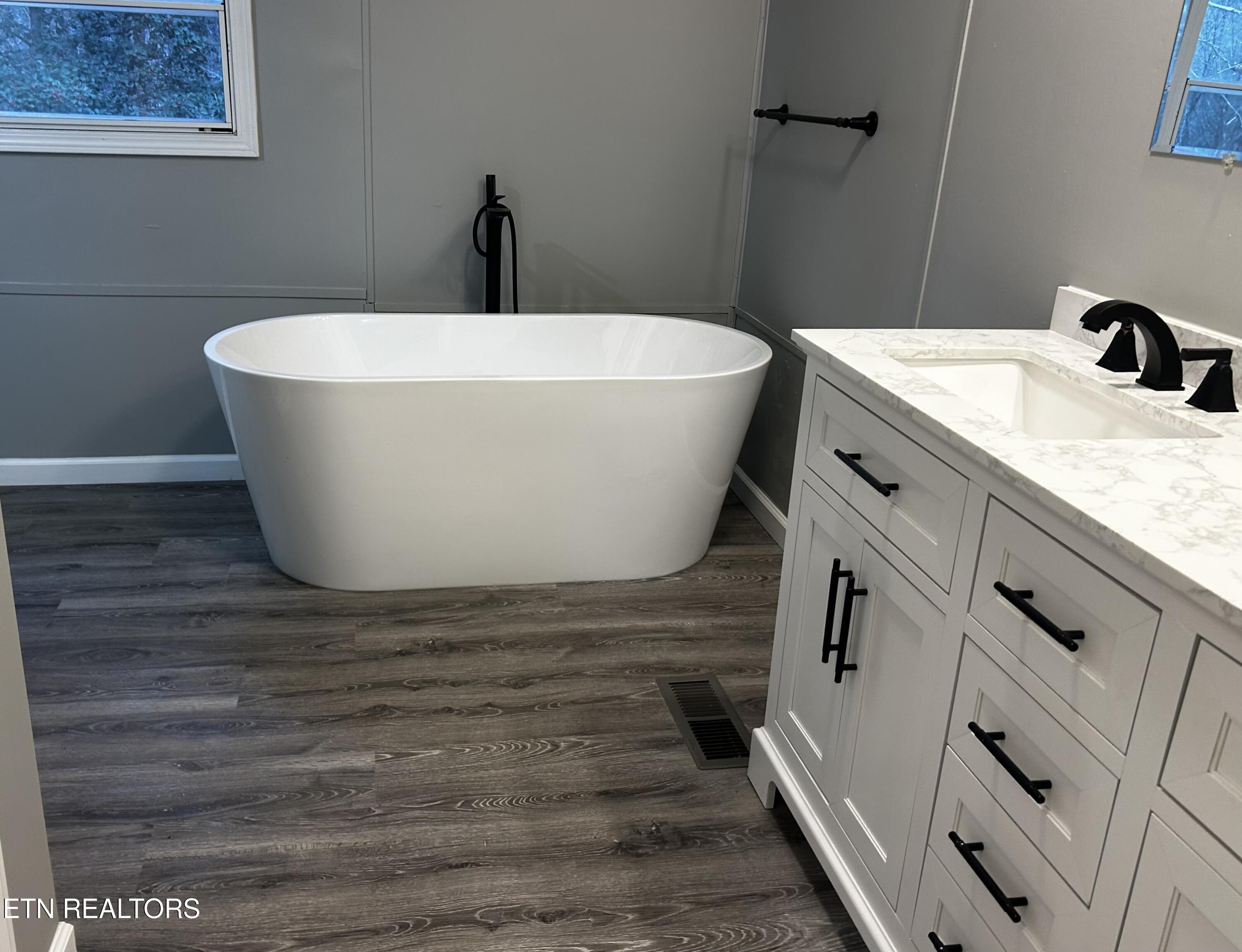 367 McJunkin Road Tellico Plains, TN 37385 - Photo 14 of 31 IMG_8187