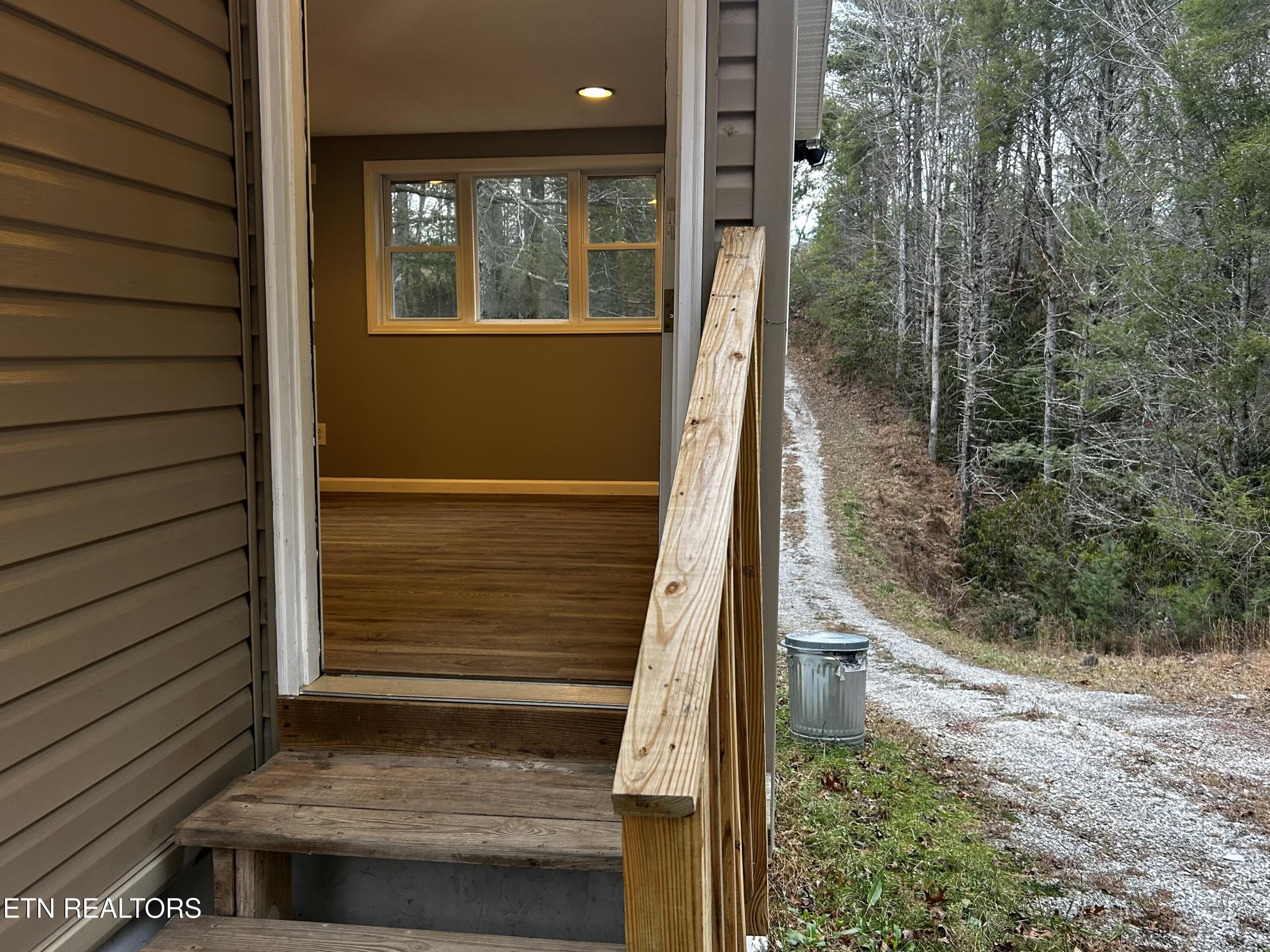 367 McJunkin Road Tellico Plains, TN 37385 - Photo 2 of 31 IMG_8196