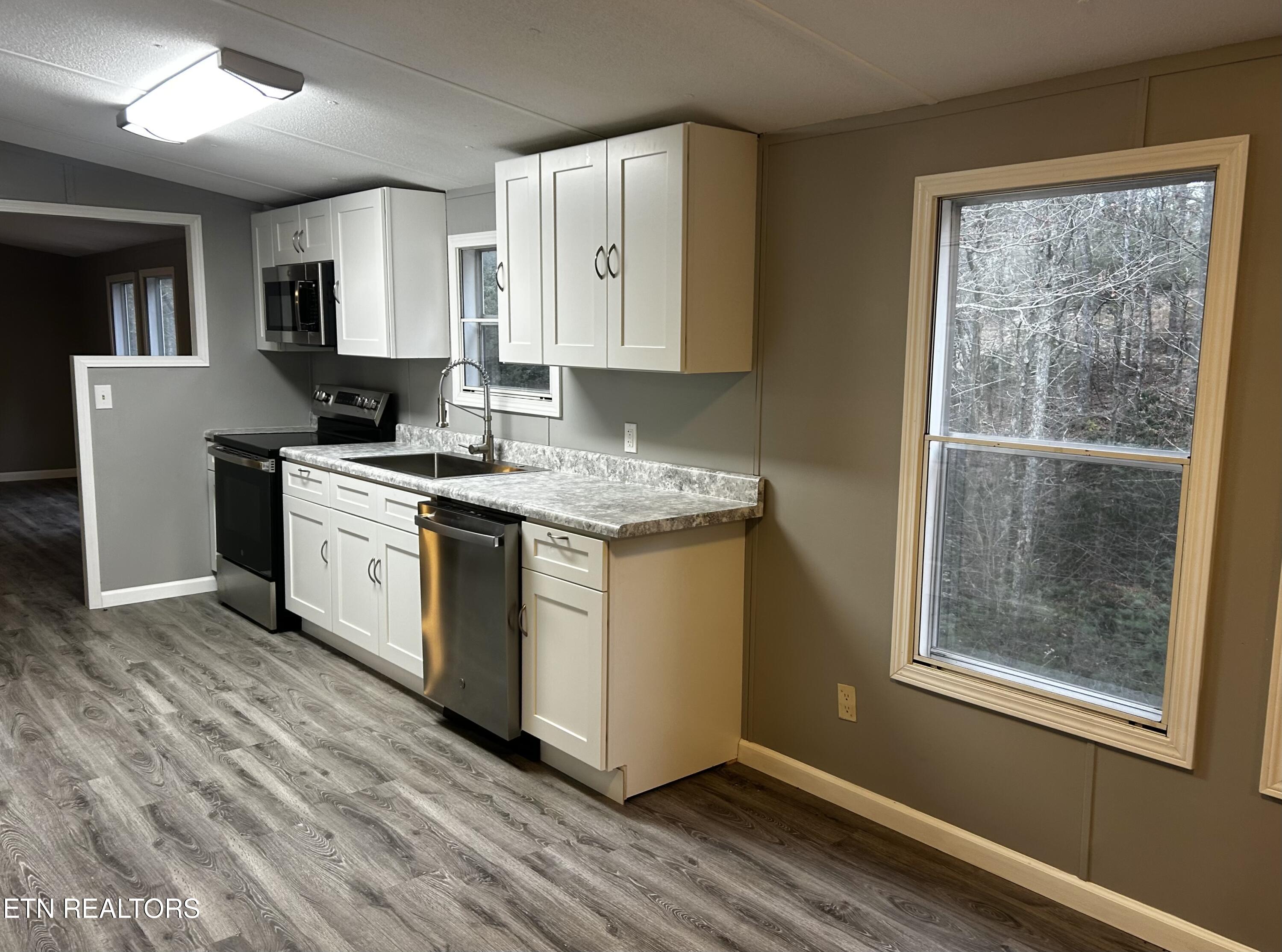 367 McJunkin Road Tellico Plains, TN 37385 - Photo 7 of 31 IMG_8179