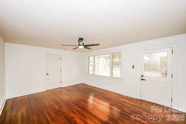 $1,705 | 1522 7th Ave Drive Southwest, Hickory, NC 28602