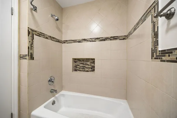 $747,700 | 215 Hibbard Road, Wilmette, IL 60091