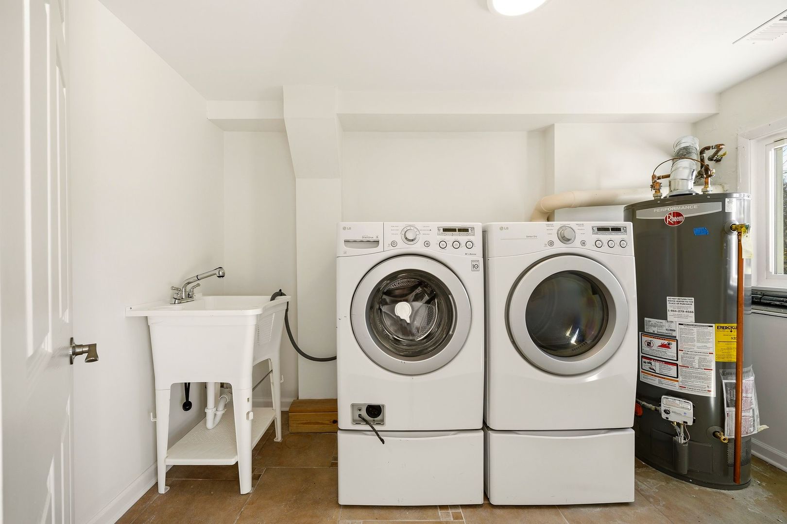 215 Hibbard Road Wilmette, IL 60091 - Photo 26 of 35