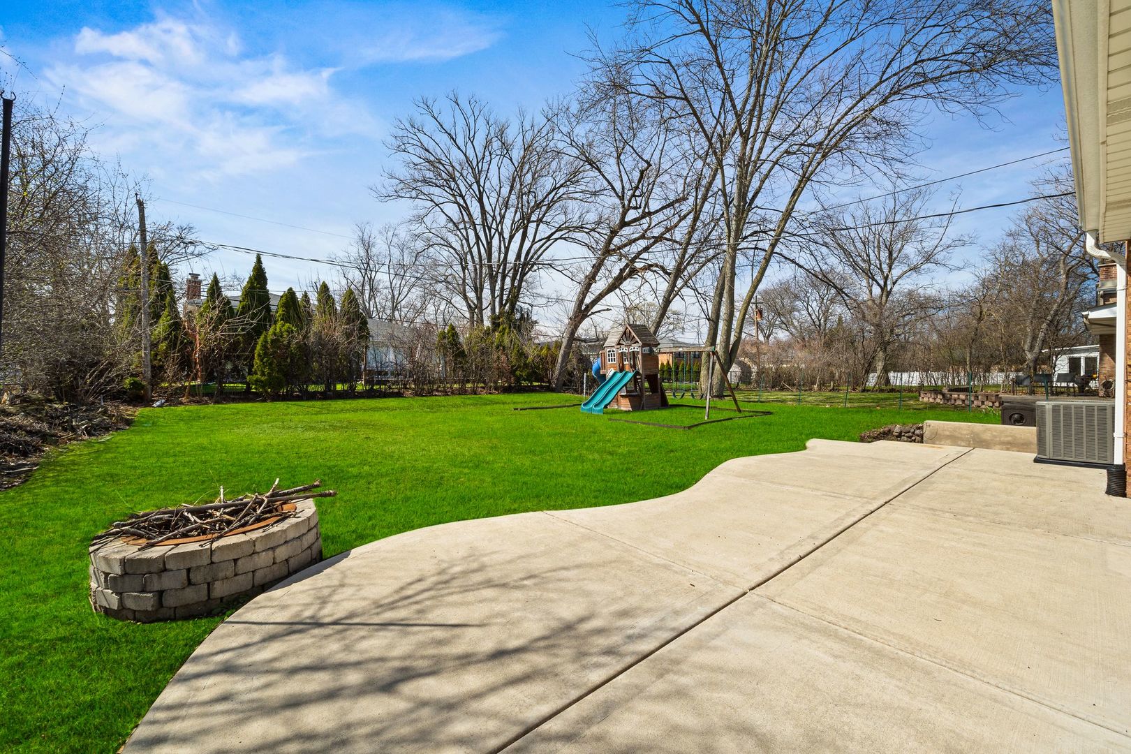 215 Hibbard Road Wilmette, IL 60091 - Photo 28 of 35