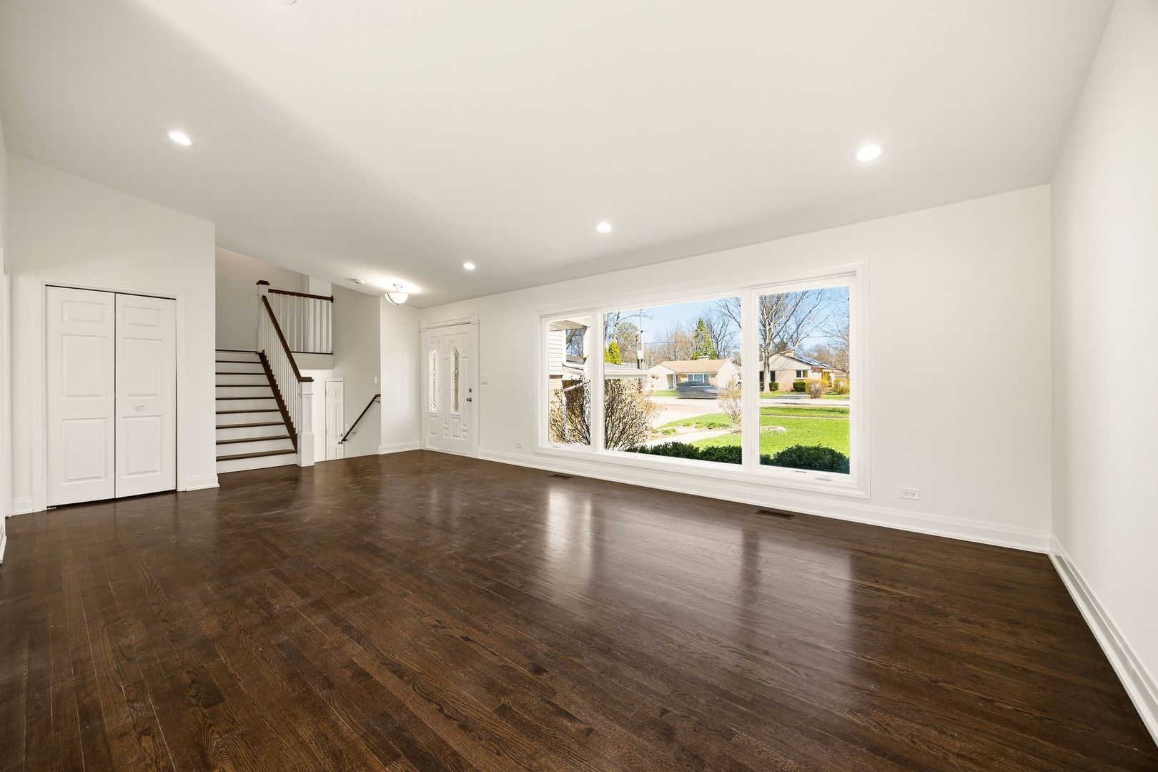 215 Hibbard Road Wilmette, IL 60091 - Photo 6 of 35