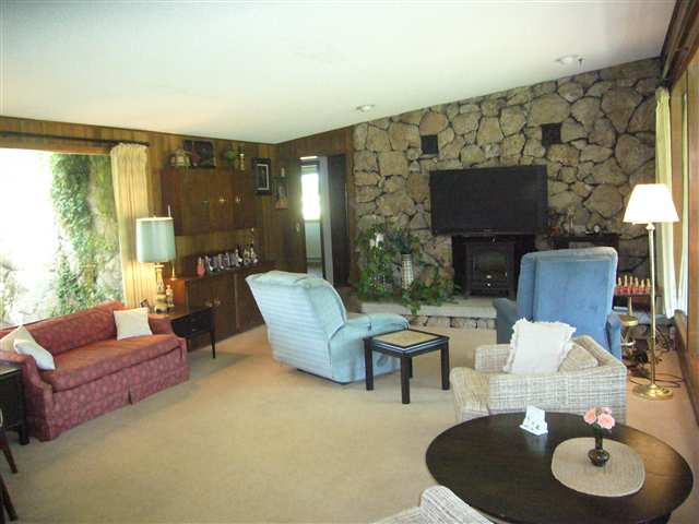 6607 South Waneta Road Spokane, WA 99223 - Photo 3 of 9