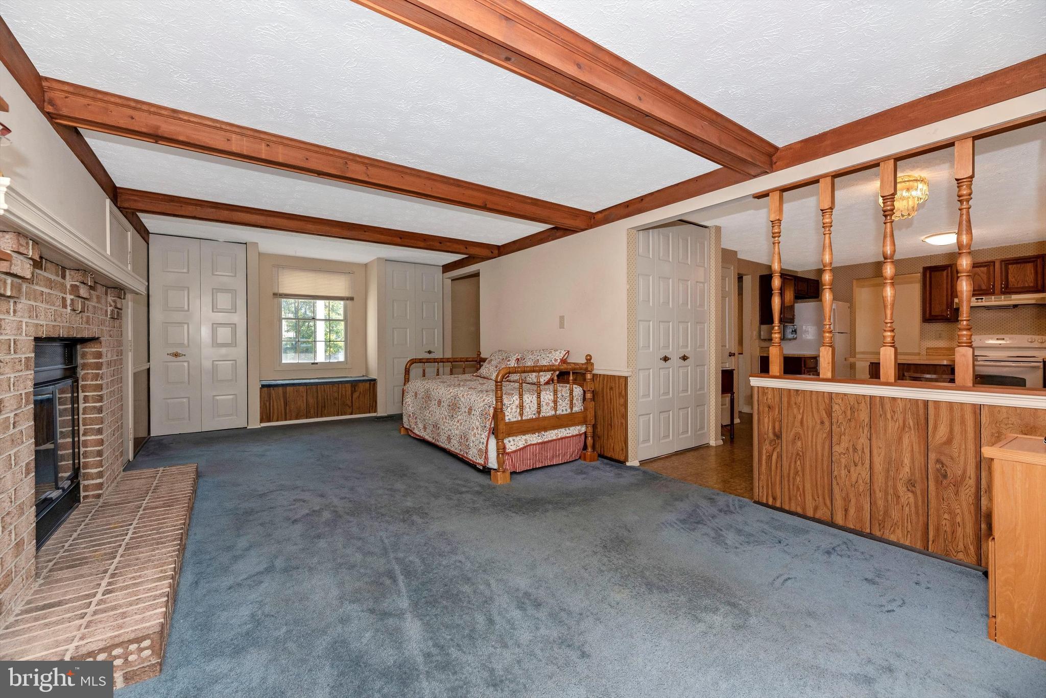 1811 Rustic Hill Court Frederick, MD 21702 - Photo 17 of 57 Family room off kitchen