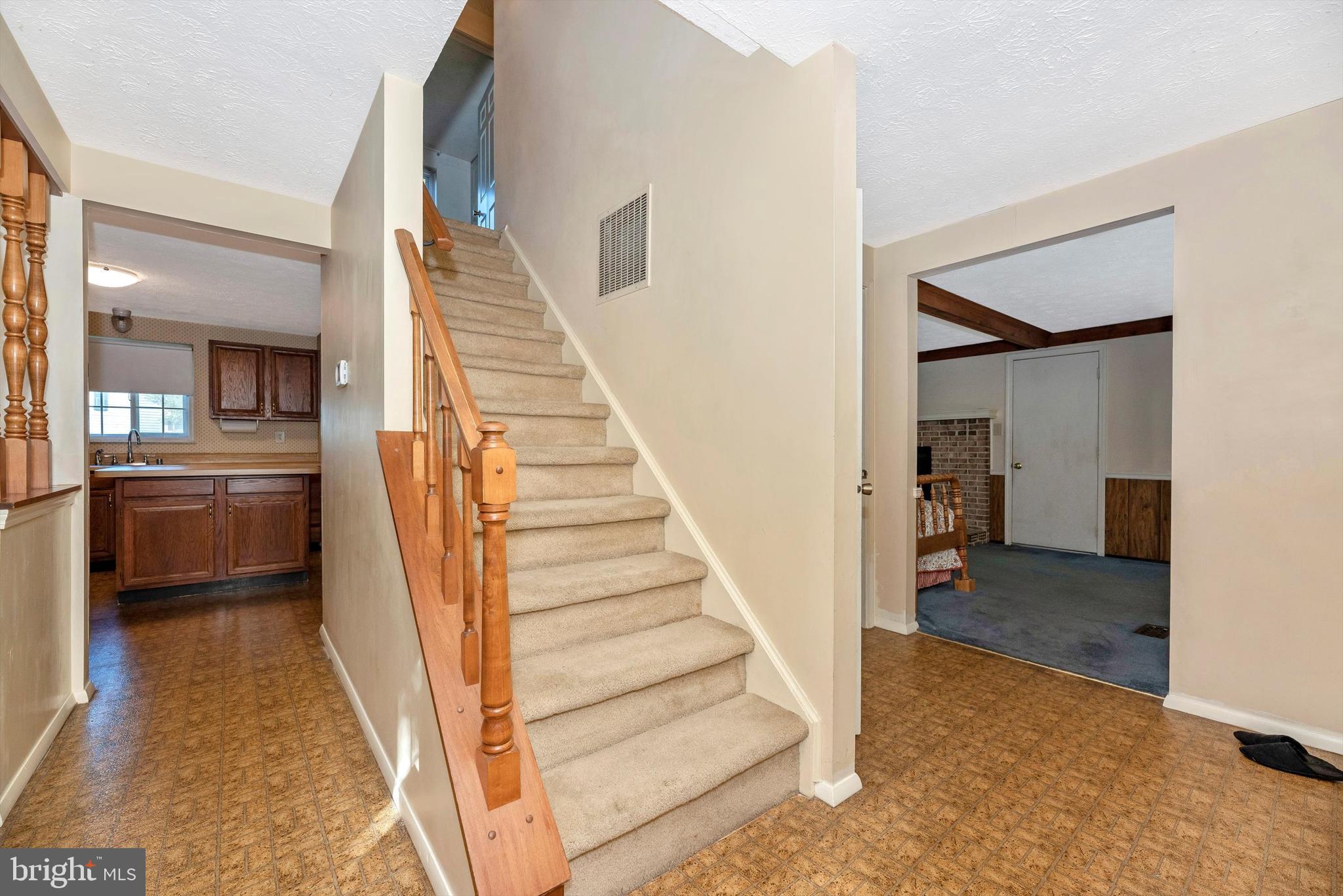1811 Rustic Hill Court Frederick, MD 21702 - Photo 21 of 57 Stairs