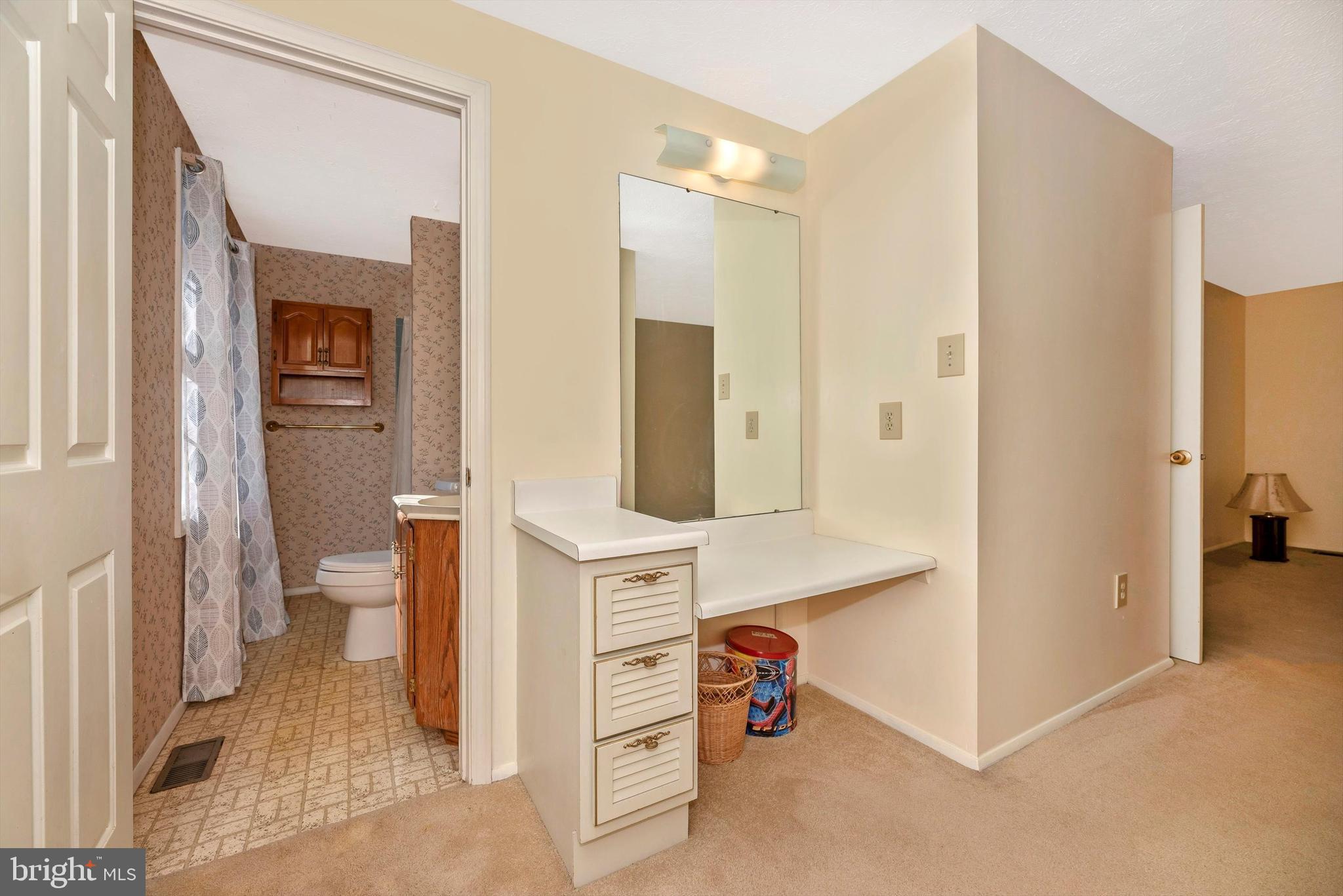 1811 Rustic Hill Court Frederick, MD 21702 - Photo 25 of 57 Master Bath