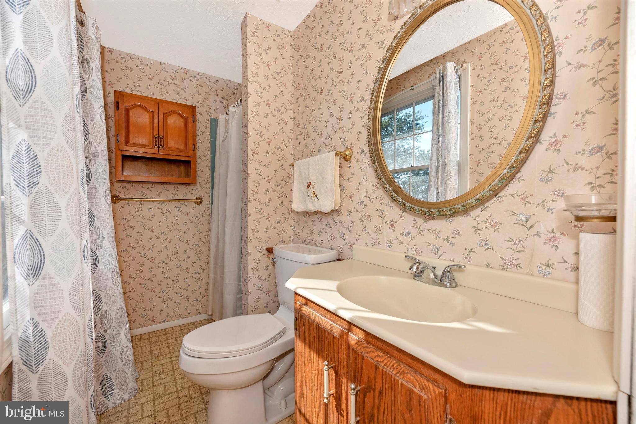 1811 Rustic Hill Court Frederick, MD 21702 - Photo 26 of 57 Master Bath