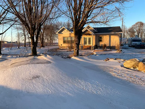 $225,000 | 54040 810th Street, Jackson, MN 56143