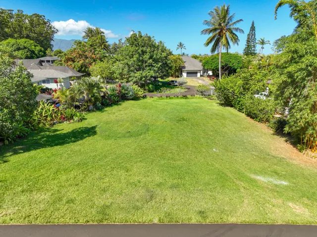 a view of an outdoor space and a yard