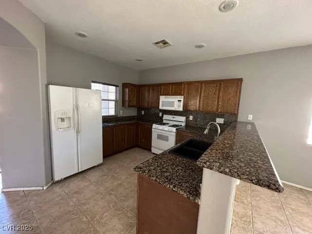 $1,995 | 6508 Kenya Springs Street, North Las Vegas, NV 89086