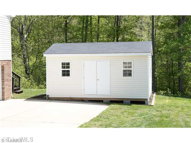 6867 Rangecrest Road Belews Creek, NC 27009 - Photo 13 of 15 Outbuilding.