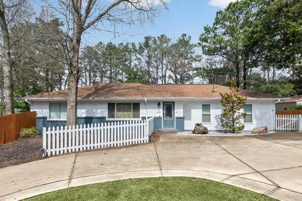 $3,500 | 414 Charles Place, Roswell, GA 30075