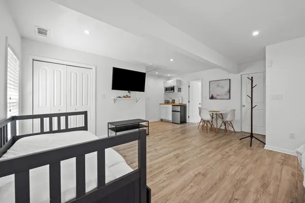 $3,500 | 414 Charles Place, Roswell, GA 30075