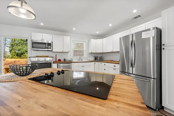 $3,500 | 414 Charles Place, Roswell, GA 30075