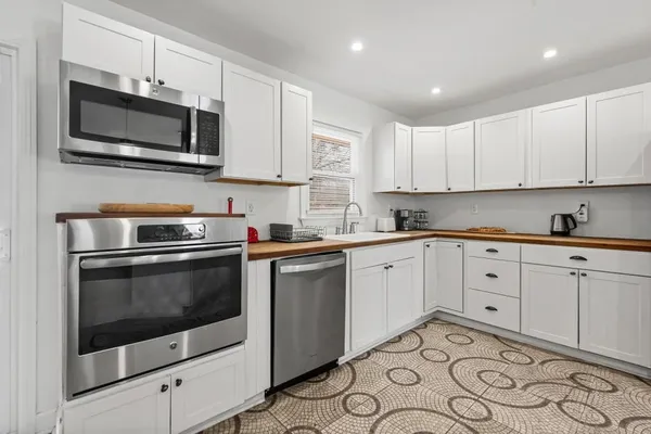 $3,500 | 414 Charles Place, Roswell, GA 30075