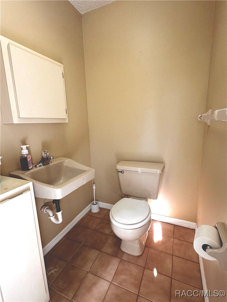 5838 East Arbor Street Inverness, FL 34452 - Photo 33 of 33 Pool half bath