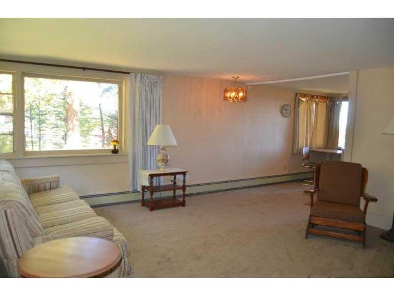 122 Kimball Corner Road Naples, ME 04055 - Photo 19 of 30 Living Room.