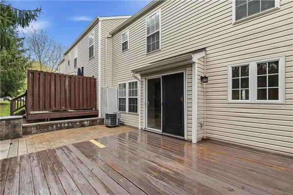 $2,550 | 617 East Village Green Boulevard, Mars, PA 16046