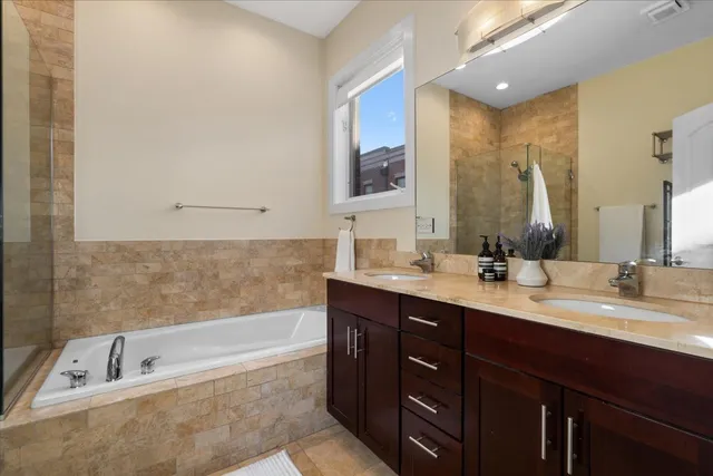 $675,000 | 2314 West Wabansia Avenue, Unit 3W, Chicago, IL 60647