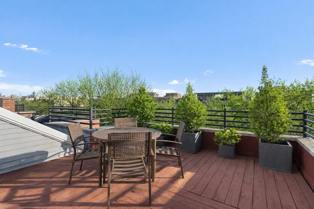 $675,000 | 2314 West Wabansia Avenue, Unit 3W, Chicago, IL 60647