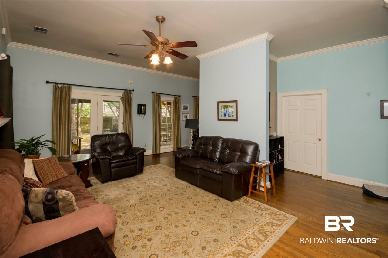 220 Hazel Street Mobile, AL 36607 - Photo 12 of 36