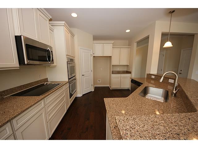 304 Spectrum Road Summerville, SC 29486 - Photo 4 of 17 Gourmet Kitchen