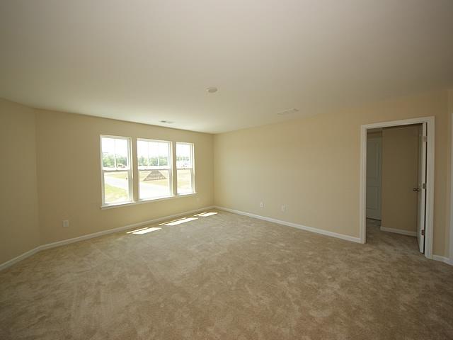 304 Spectrum Road Summerville, SC 29486 - Photo 6 of 17 HUGE LOFT.