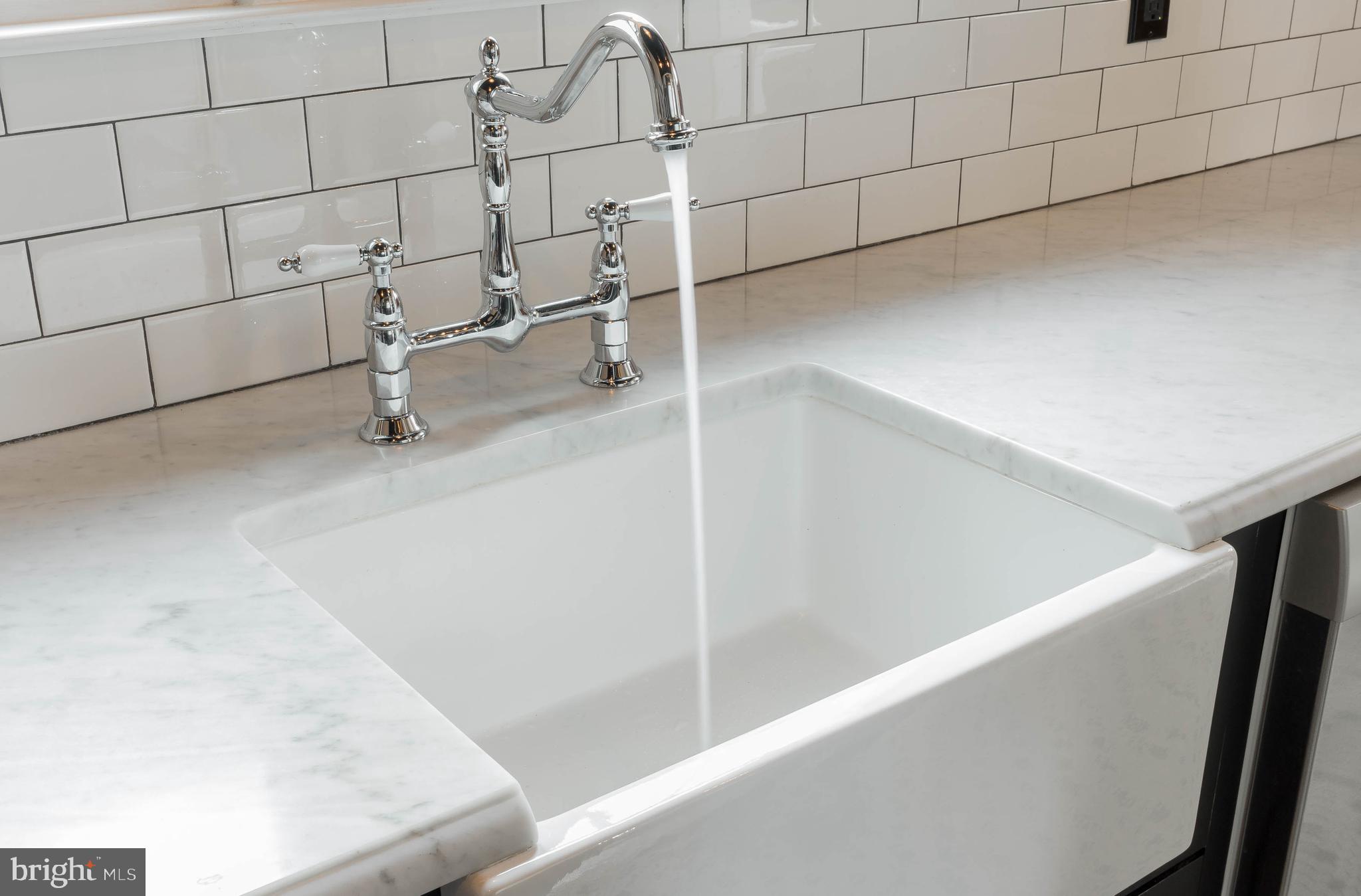 5809 Clearspring Road Baltimore, MD 21212 - Photo 18 of 42 Gorgeous farm sink!