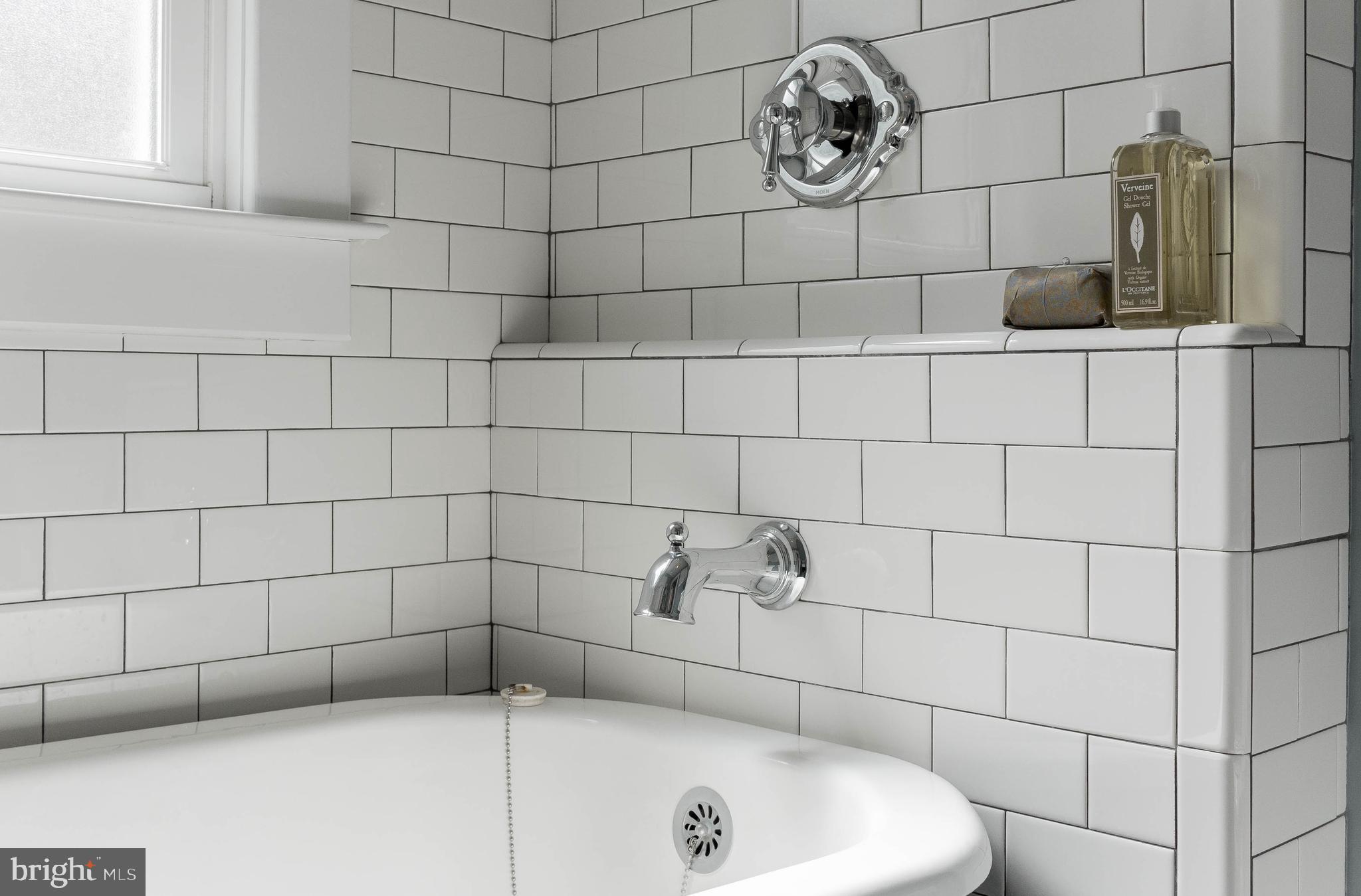 5809 Clearspring Road Baltimore, MD 21212 - Photo 33 of 42 Hardware fixed to the wall, so convenient!