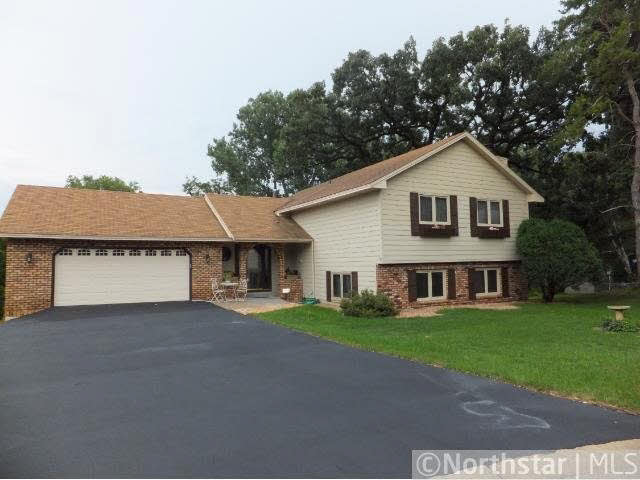 941 Forest Dale Road New Brighton, MN 55112 - Photo 1 of 18 Gallery Image 1