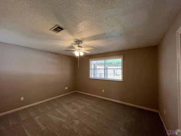 $1,495 | 8817 Shadow Bluff Avenue, Denham Springs, LA 70726