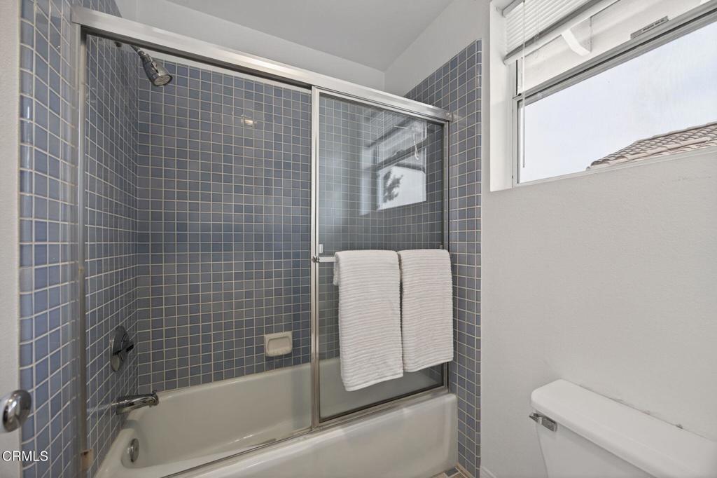 2220 Pebble Beach Trail Oxnard, CA 93036 - Photo 42 of 76