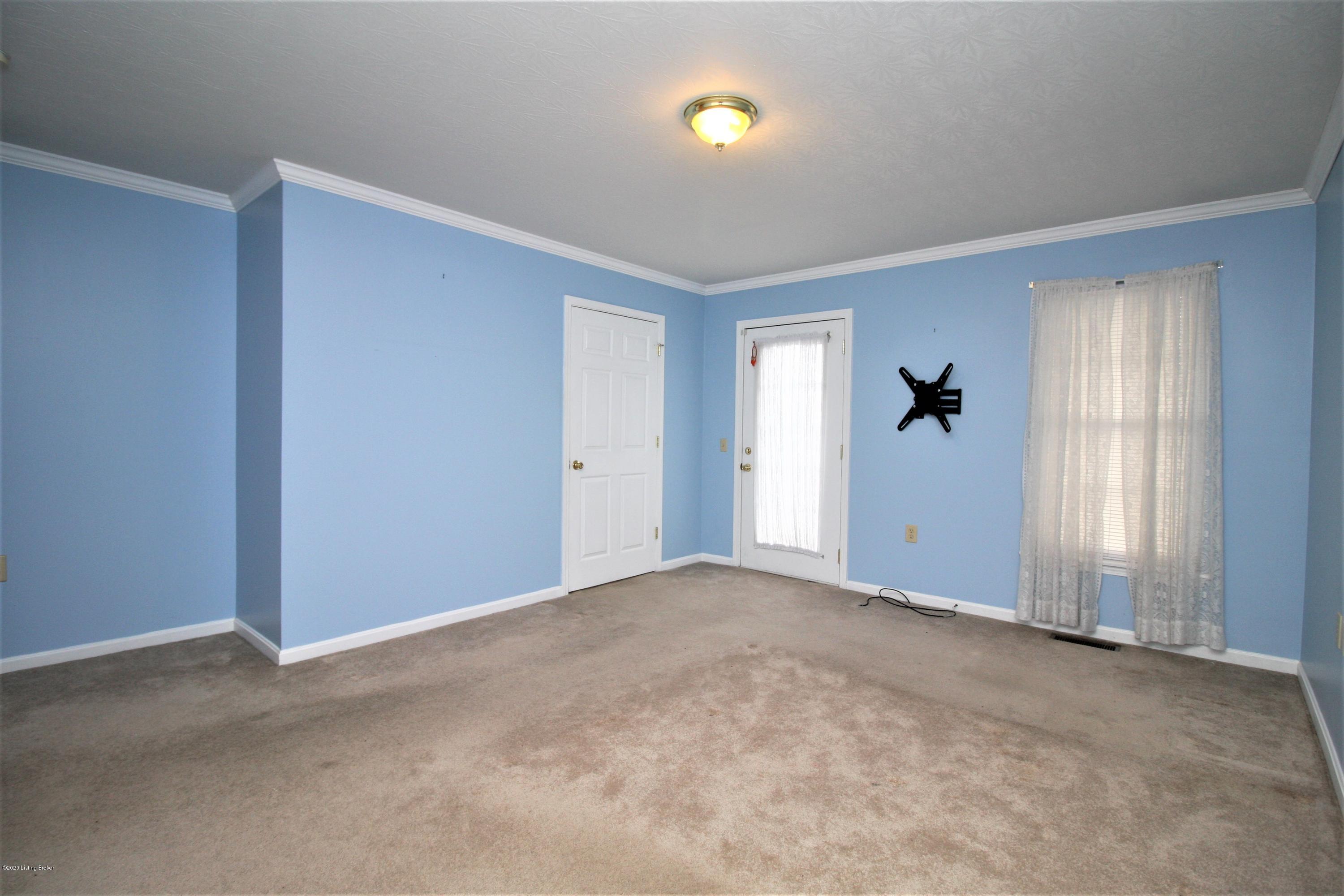 8733 Lagrange Road La Grange, KY 40031 - Photo 35 of 50 IMG_7951