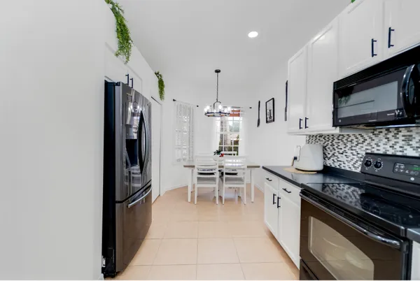 $399,000 | 14190 Fall Creek Court, Naples, FL 34114